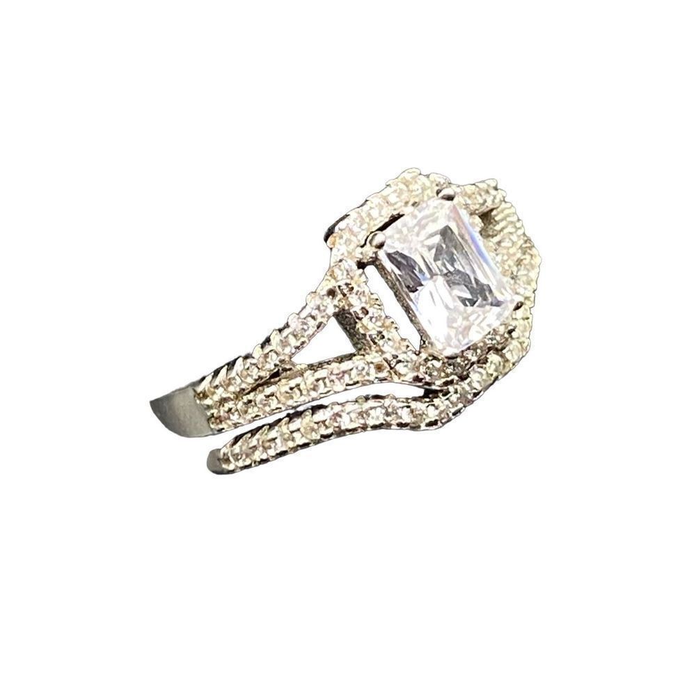 1 karat emerald simulated diamond engagement ring matching diamond wedding band
